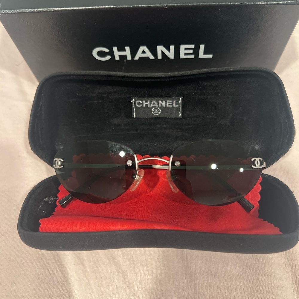 ‼️SOLD‼️ Vintage Chanel sunglasses
